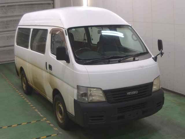 Japan Auction Vehicles 5 2005 Isuzu コモ バン 4WD auction photo