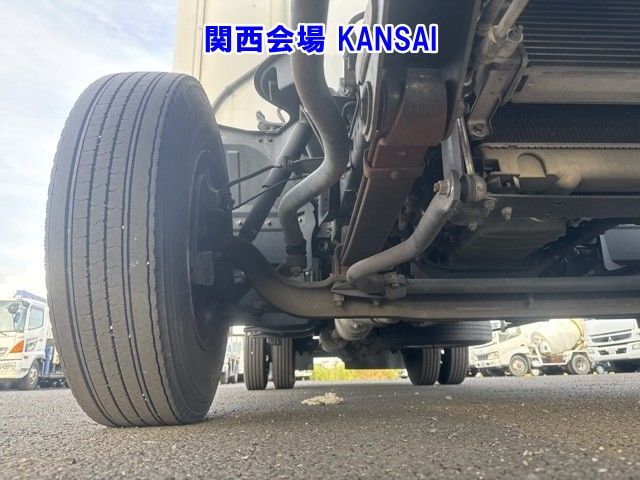 2017 Mitsubishi Fuso Canter Refrigerated PG auction photo 15