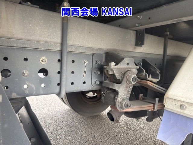 2017 Mitsubishi Fuso Canter Refrigerated PG auction photo 11