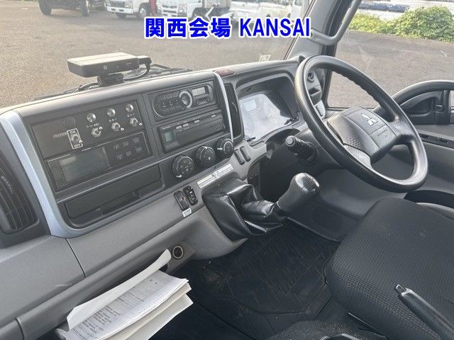 2017 Mitsubishi Fuso Canter Refrigerated PG auction photo 5