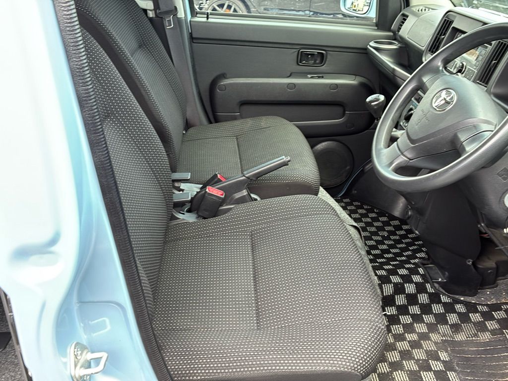 2019 Toyota ピクシス バン Cruise SAIII High Roof auction photo 6