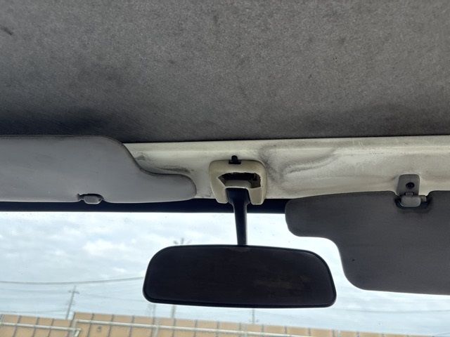 Toyota Hiace Van DX auction photo 7