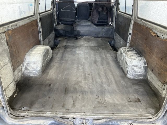Toyota Hiace Van DX auction photo 10