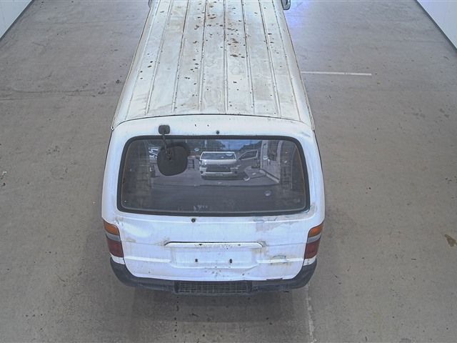 Toyota Hiace Van DX auction photo 3