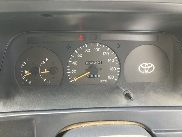 Toyota Hiace Van DX auction photo 12