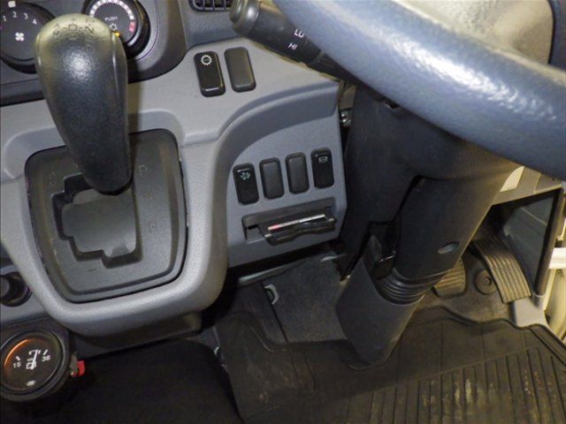 2015 Mitsubishi Fuso Canter Refrigerated and frozen trucks auction photo 8