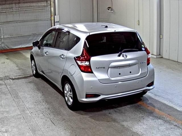 2017 Nissan Note e-パワー X auction photo 2