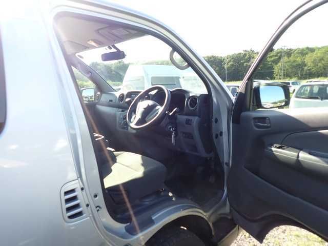 2019 Isuzu コモバン LD Long 4WD auction photo 6