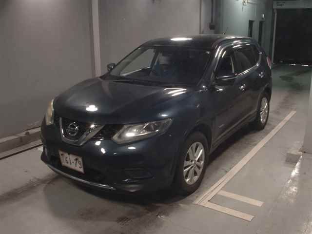 2015 Nissan X-Trail 4WD ハイブリッド auction photo 4