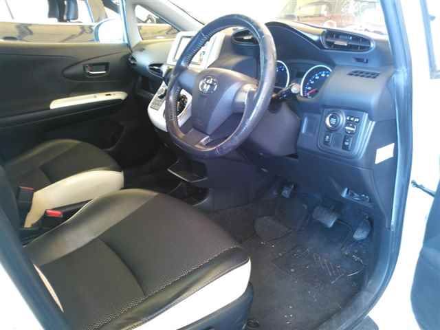 2015 Toyota Wish 1.8Sモノトーン auction photo 3