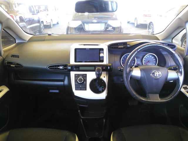 2015 Toyota Wish 1.8Sモノトーン auction photo 8