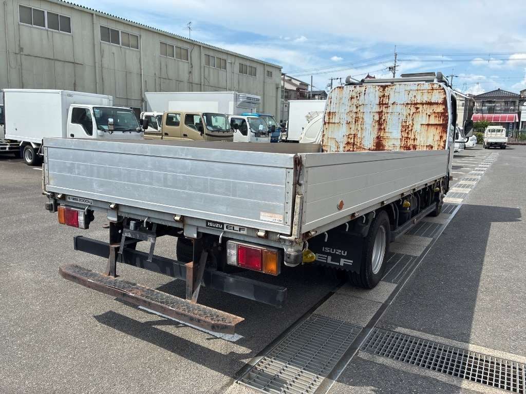2007 Isuzu Elf auction photo 2