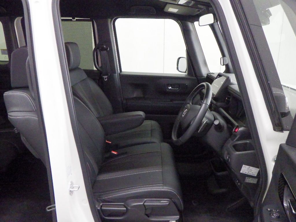 2023 Honda N-BOX Custom Turbo Coordinate Style auction photo 6