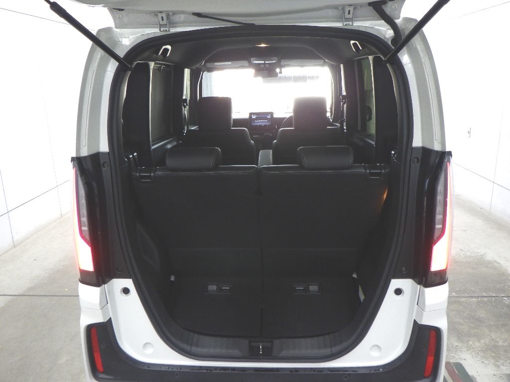 2023 Honda N-BOX Custom Turbo Coordinate Style auction photo 12
