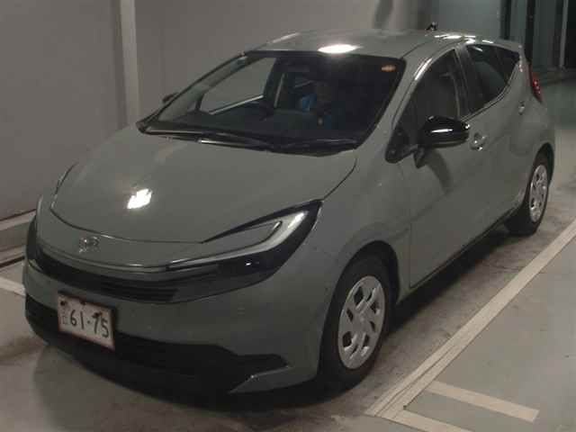2026 Toyota Aqua auction photo 4