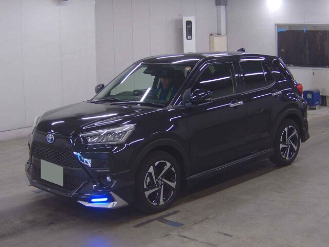 2025 Toyota Raize Hybrid Z auction photo 4