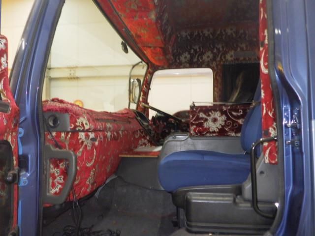 2011 Isuzu トラクター auction photo 8