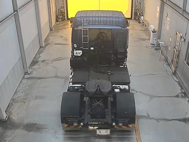 2011 Isuzu トラクター auction photo 3
