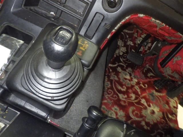 2011 Isuzu トラクター auction photo 7