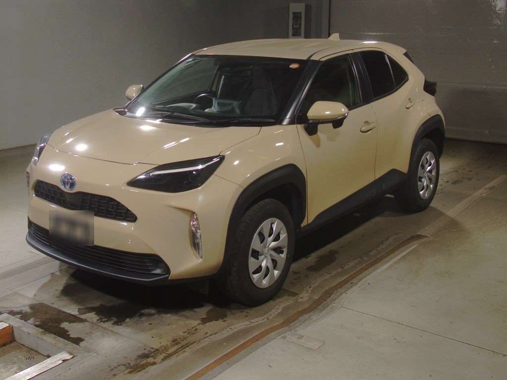 2022 Toyota Yaris Cross ハイブリッドX Japan auction vehicle