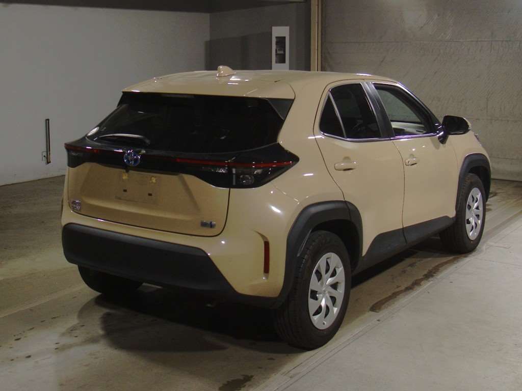 2022 Toyota Yaris Cross ハイブリッドX auction photo 2