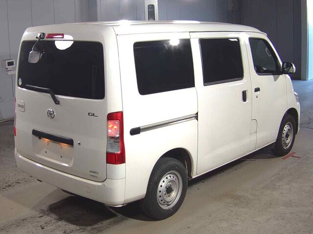 2022 Toyota TownAce Van GL 4WD auction photo 5