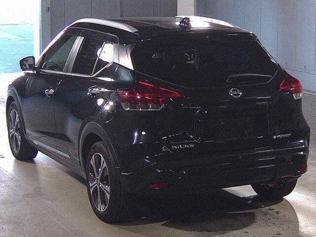 2021 Nissan Kicks X auction photo 2