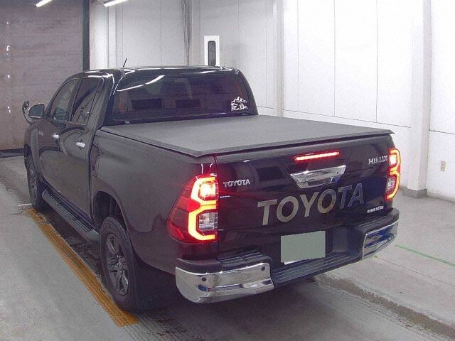 2021 Toyota Hilux Z 4WD auction photo 2