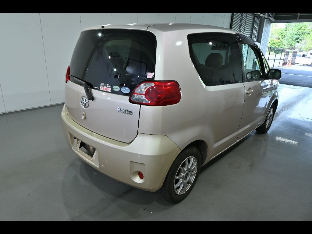 2011 Toyota Porte 130i auction photo 2