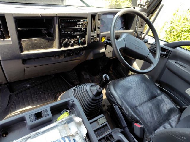 2013 Isuzu Forward Packer auction photo 3