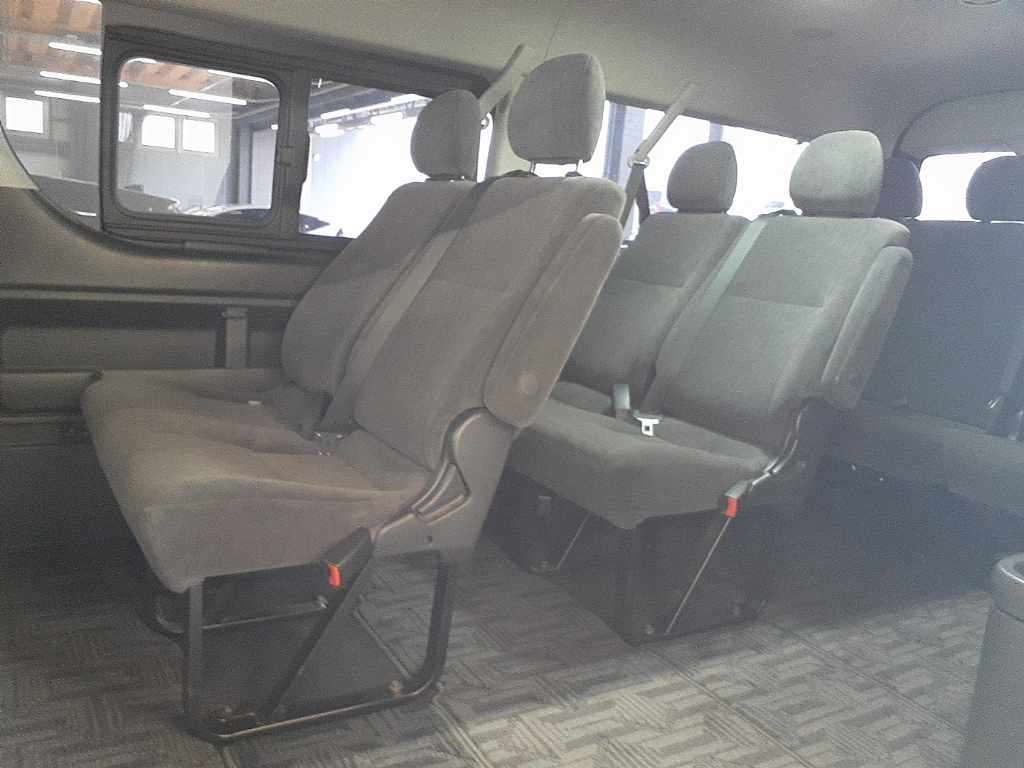 2022 Toyota Hiace GL auction photo 11