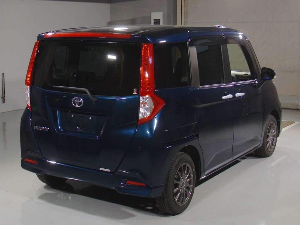 2021 Toyota Roomy G auction photo 2