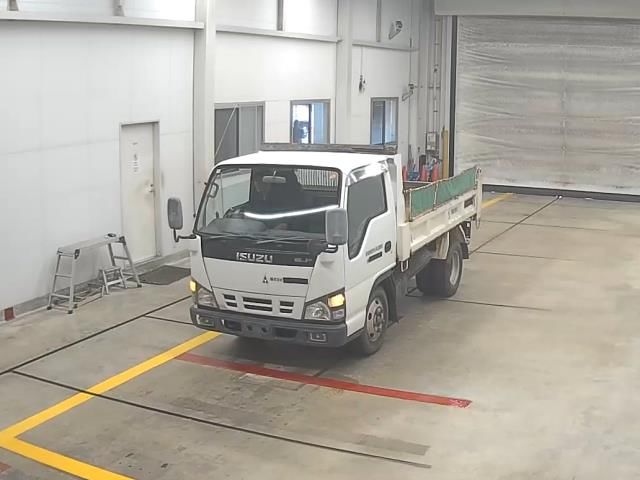 Japan Auction Vehicles 10 2006 Isuzu Elf ダンプ auction photo