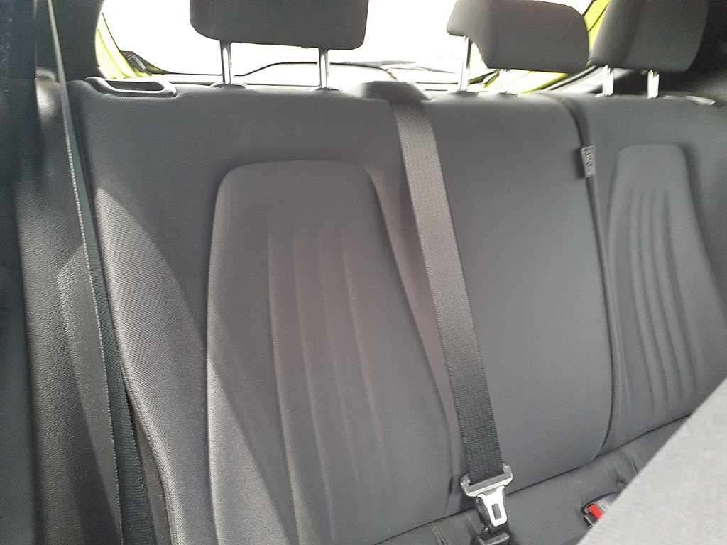 2021 Toyota Yaris ハイブリッドX auction photo 11
