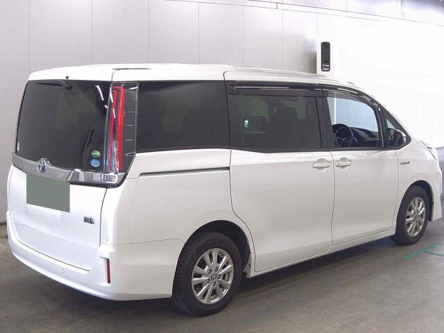 2020 Toyota Noah HV G auction photo 5