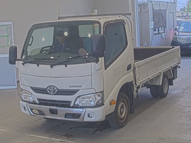 2020 Toyota Dyna Hira Japan auction vehicle