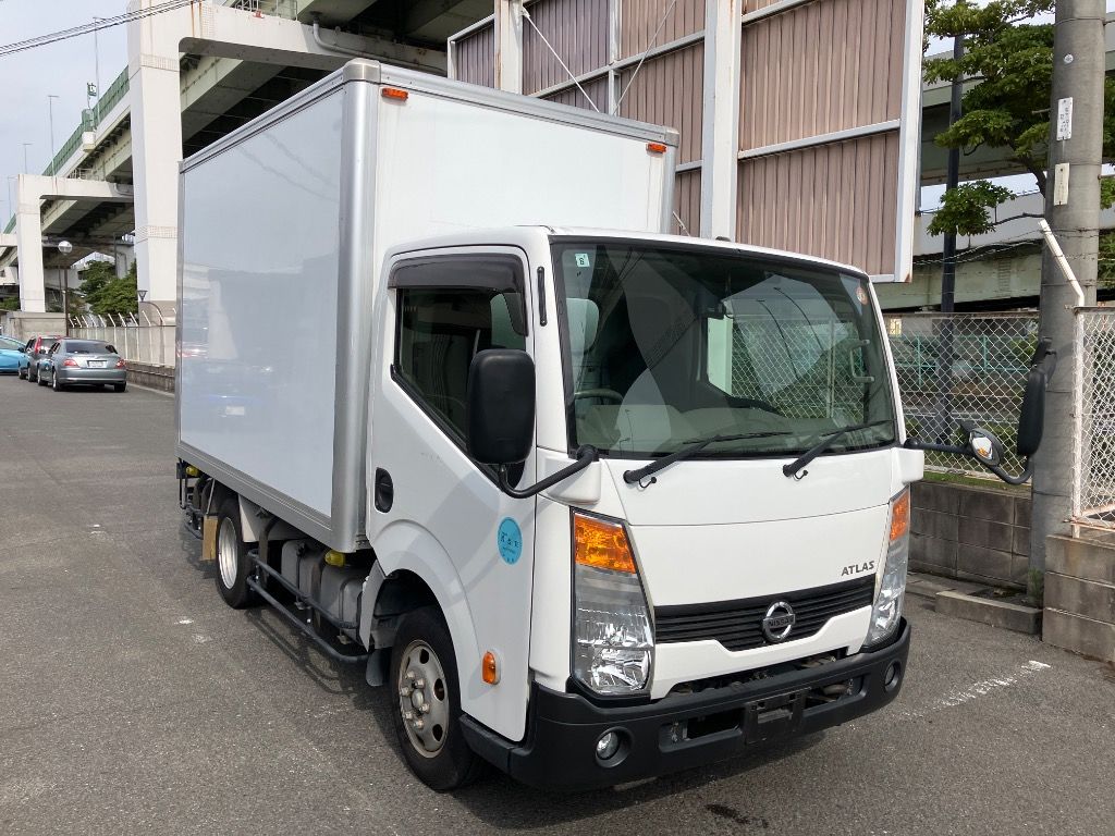 2016 Nissan Japan auction vehicle