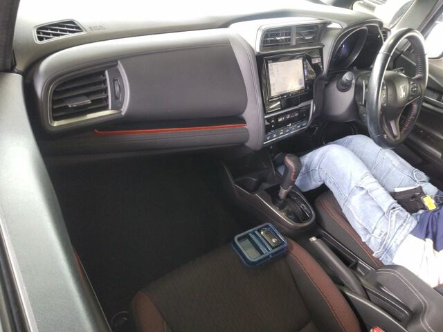 2017 Honda Fit RSホンダセンシング auction photo 3