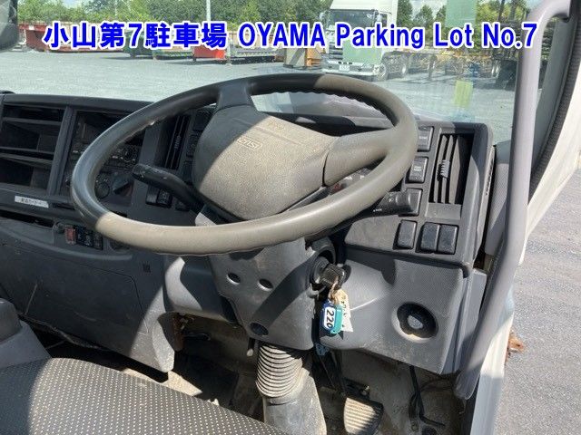 2013 Isuzu Forward chassis auction photo 4