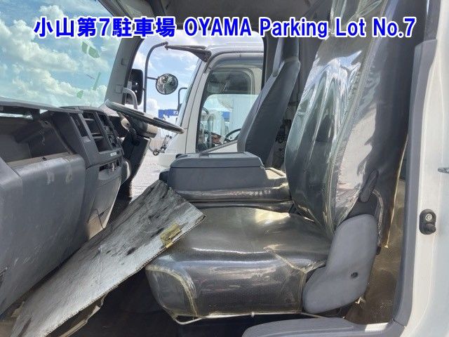 2013 Isuzu Forward chassis auction photo 5