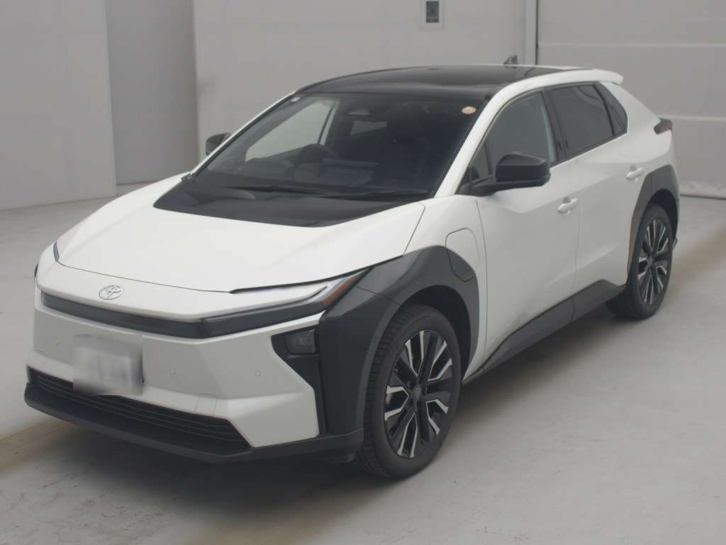 2025 Toyota BZ4X Z 4WD Japan auction vehicle