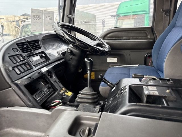 2010 Isuzu Giga トラクターセットダンプセミトレーラー ダ auction photo 5
