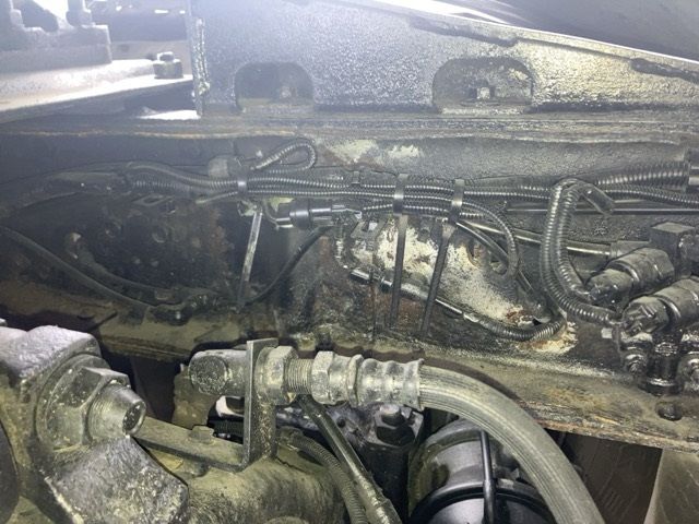 2010 Isuzu Giga トラクターセットダンプセミトレーラー ダ auction photo 17