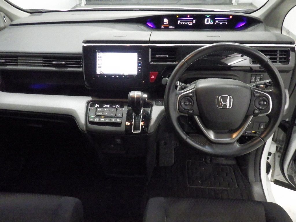 2021 Honda Stepwgn Honda Sensing (7 seats) auction photo 3