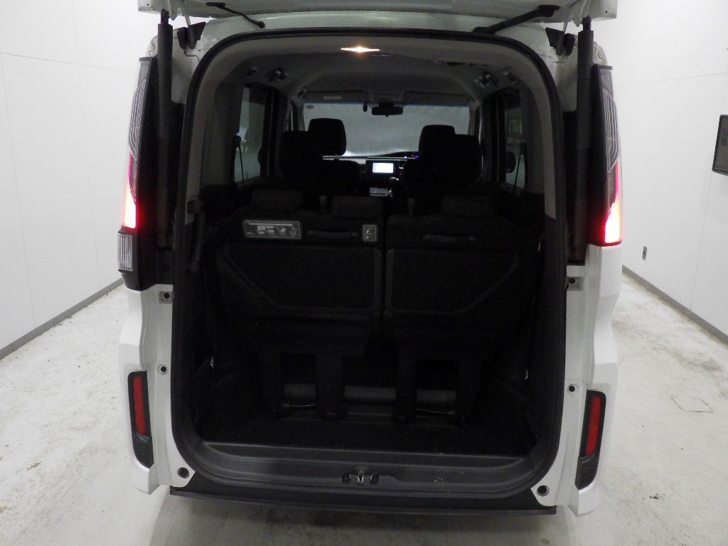 2021 Honda Stepwgn Honda Sensing (7 seats) auction photo 8