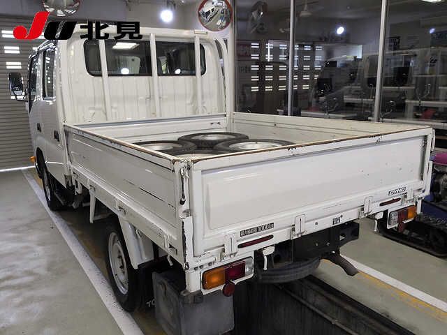 2021 Toyota Dyna 4WD auction photo 2