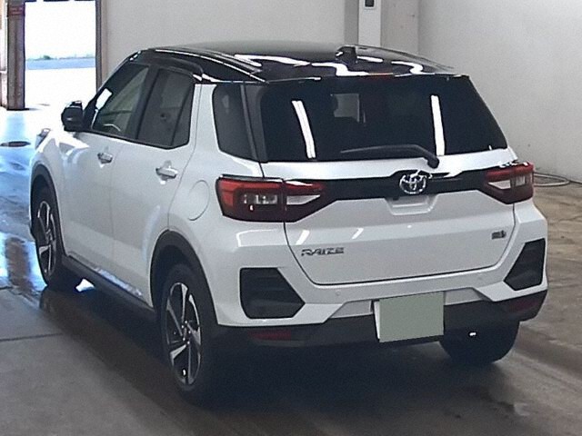 2026 Toyota Raize Hybrid Z auction photo 2