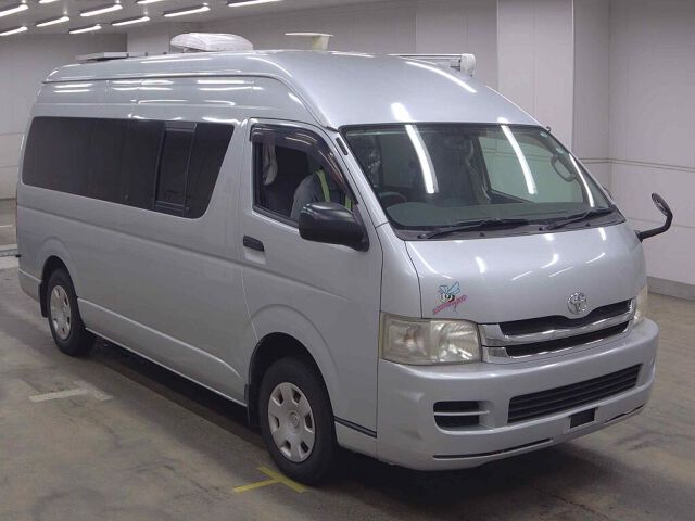 2010 Toyota Hiace キャンピング 4WD Japan auction vehicle
