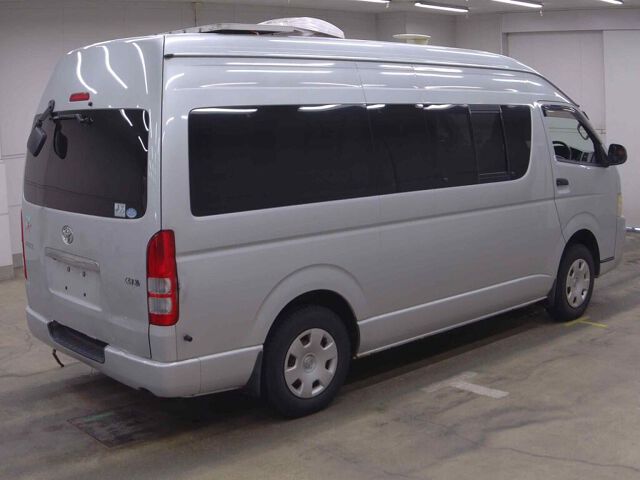 2010 Toyota Hiace キャンピング 4WD auction photo 5