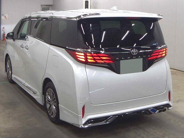 2024 Toyota Alphard Z auction photo 2